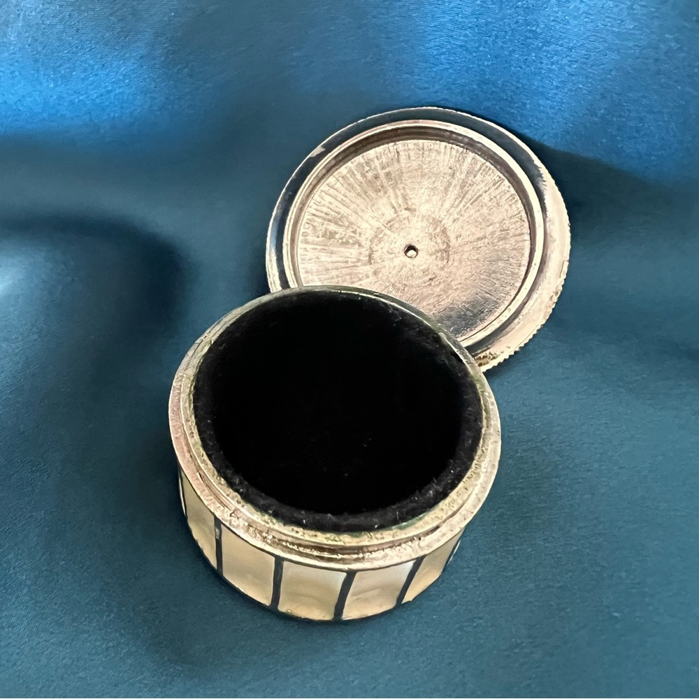 Trinkets Box - Picture 6 of 7
